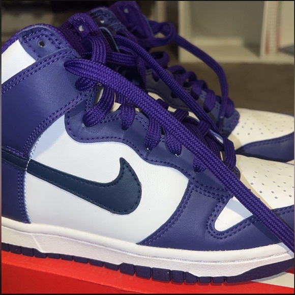 Women’s/Boys Nike dunk high - Picture 2 of 6